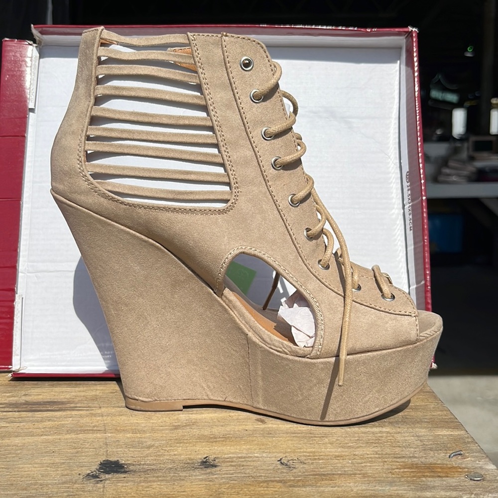 Worn once . Nude gladiator inspired wedge